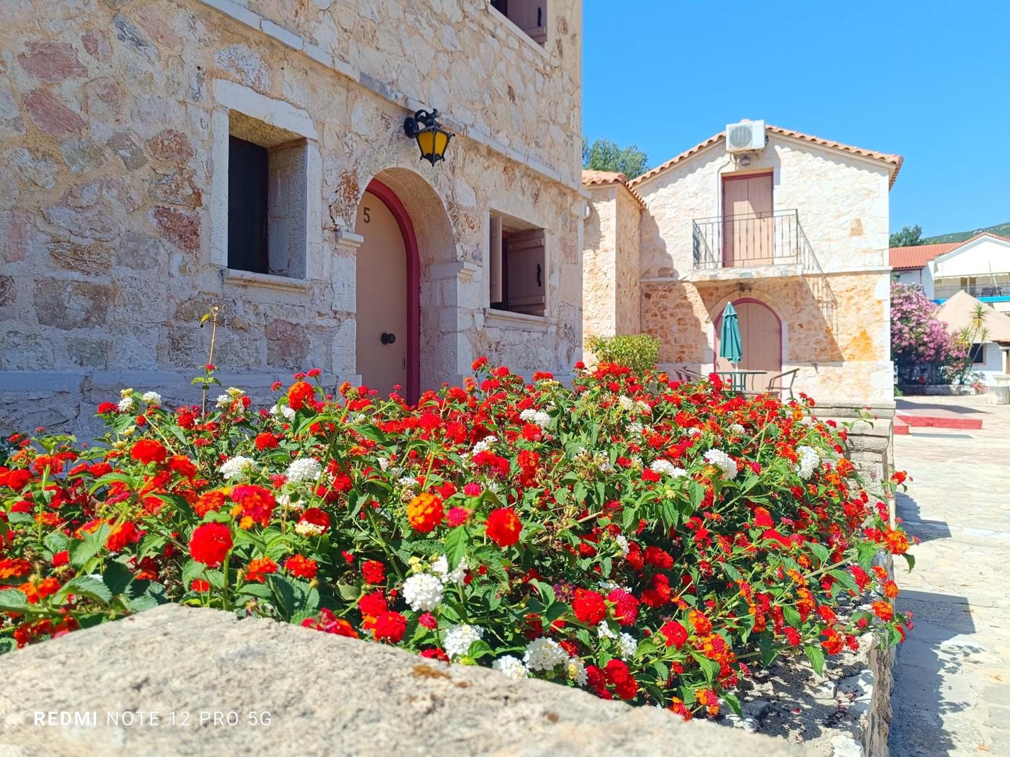 Spasmata Village Stone Maisonette Minia Exterior photo